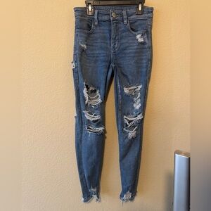 American Eagle distressed jegging